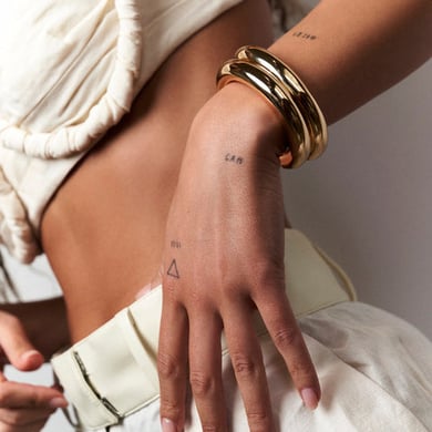 Pulseras de mujer de acero inoxidable en color dorado con diseño anular de Europa y América, serie simple, 1 unidad h5 Imagen6
