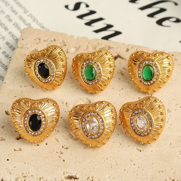 1 Pair Classic Series Retro Heart Stainless Steel 18K Gold Plated Zircon Women Stud Earrings 2