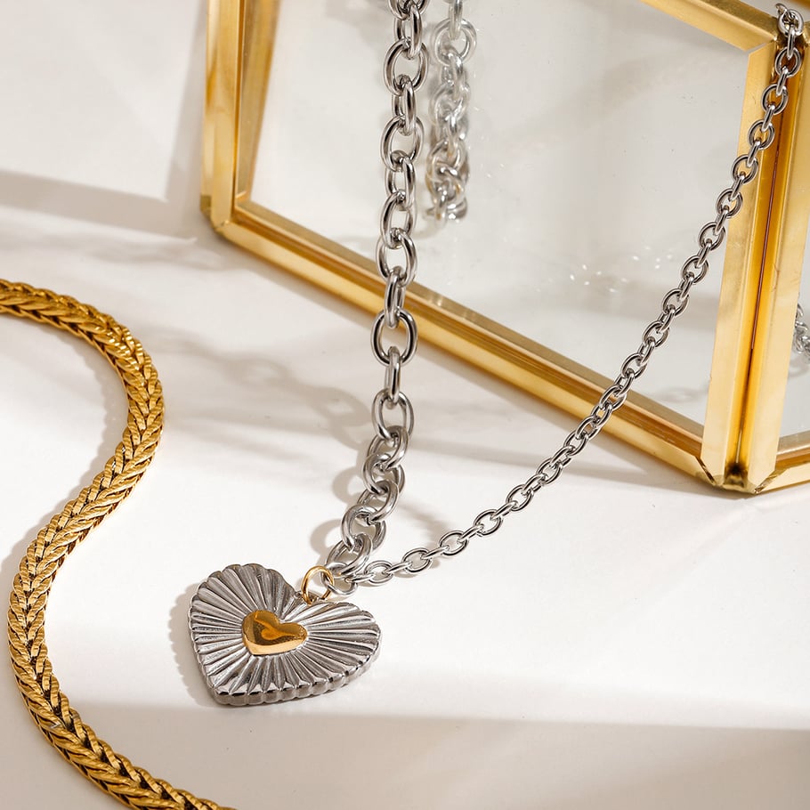 1 Piece Romantic Series Daily Thread Heart Stainless Steel Gold Color Women's Pendant Necklaces Picture4