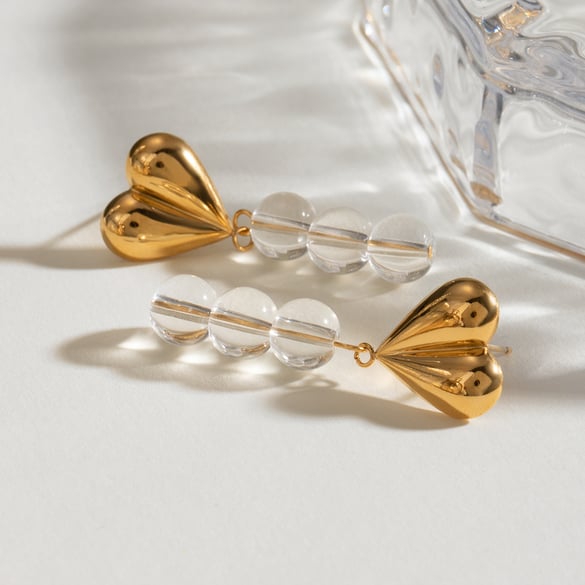 1 paio di orecchini pendenti da donna in acciaio inossidabile placcato oro 18 carati con cuore dolce della serie semplice