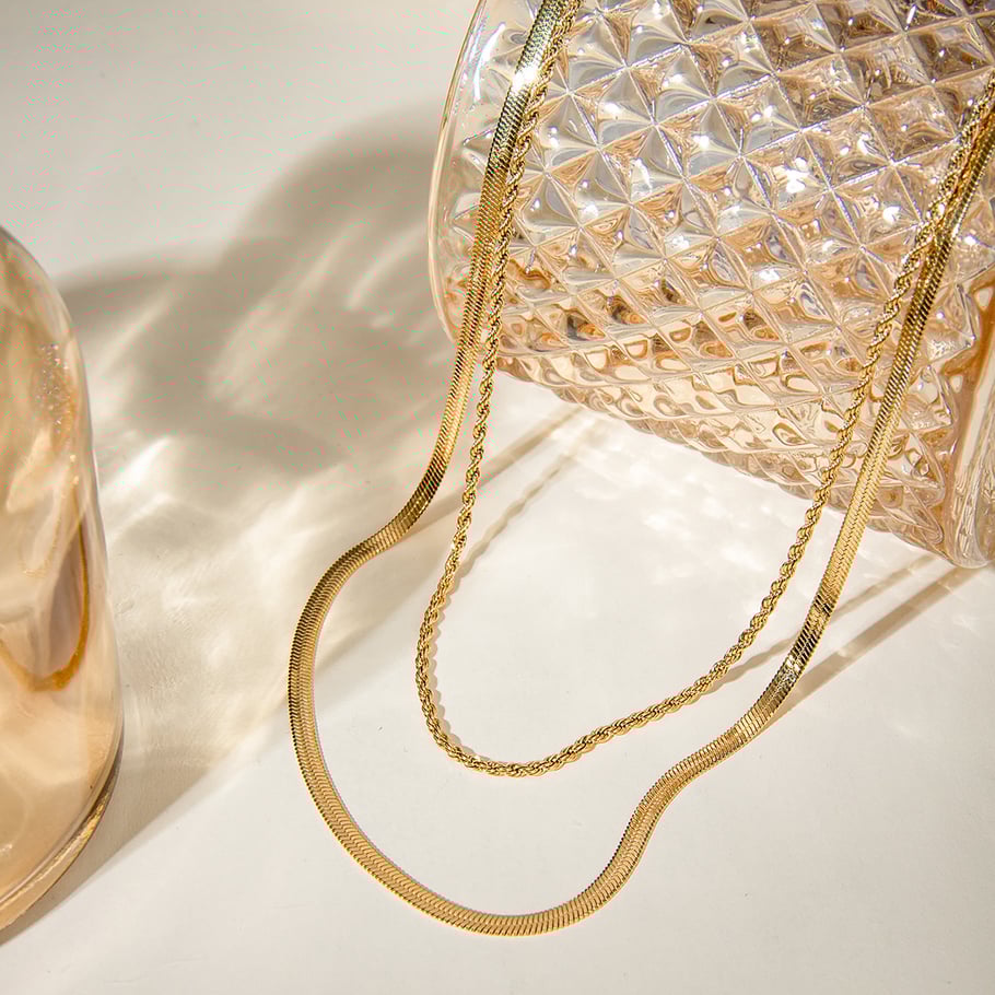1 Stück Simple Series Lässige ringförmige Edelstahl-Halsketten mit 18 Karat Goldbeschichtung für Damen Bild10
