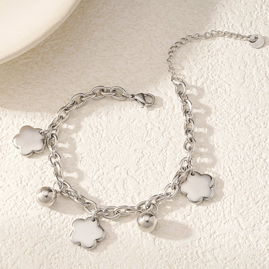 1 pezzo serie romantica elegante fiore titanio acciaio colore oro braccialetti con ciondolo da donna Immagine5