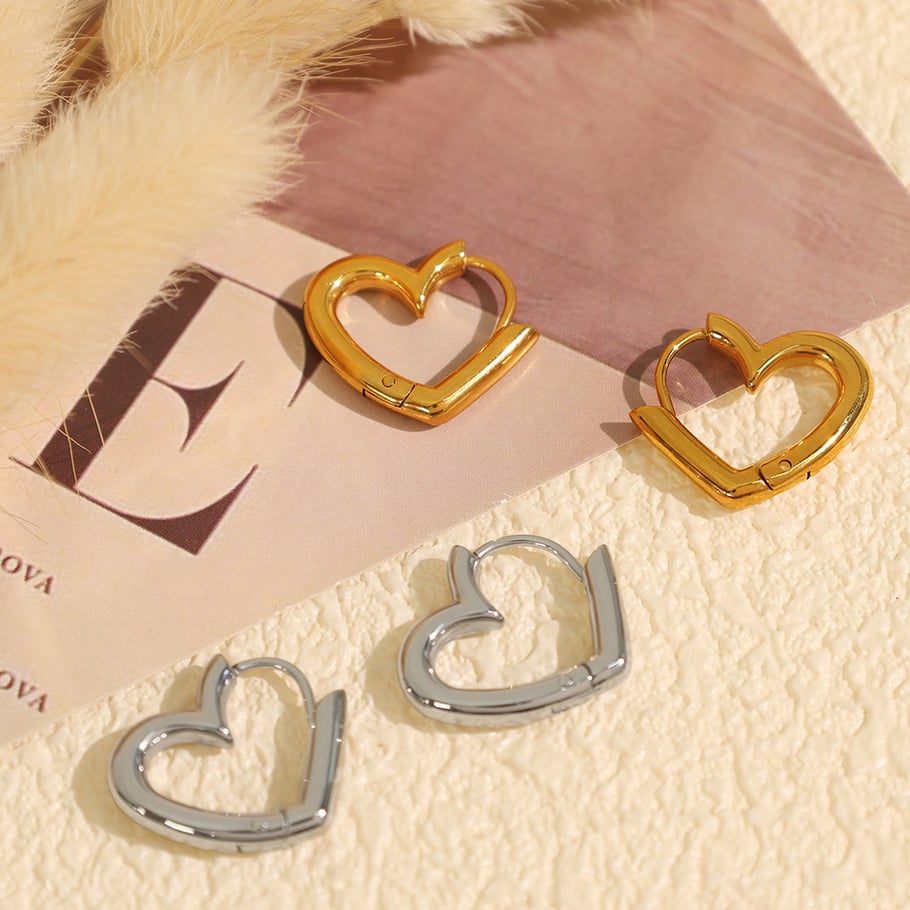 1 Pair Simple Series Simple Heart Stainless Steel 18K Gold Plated Women Hoop Earrings Picture4