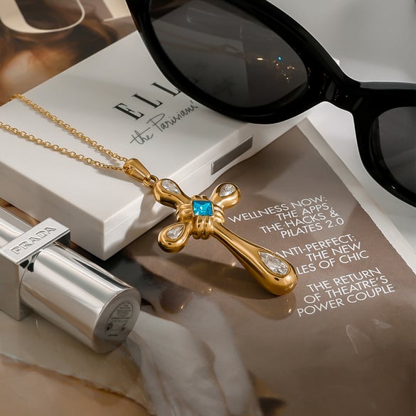 1 pezzo serie classica Europa e America croce in acciaio inossidabile color oro collane con ciondolo da donna