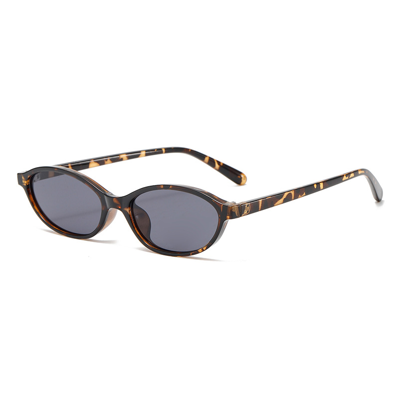 1 Pair of Stylish Oval Cat - eye Versatile Women's Sunglasses Picture5