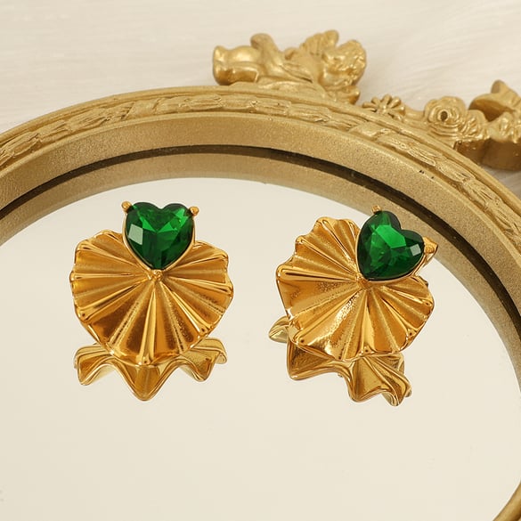 1 Pair Classic Series Retro Heart Stainless Steel 18K Gold Plated Zircon Women Stud Earrings 2