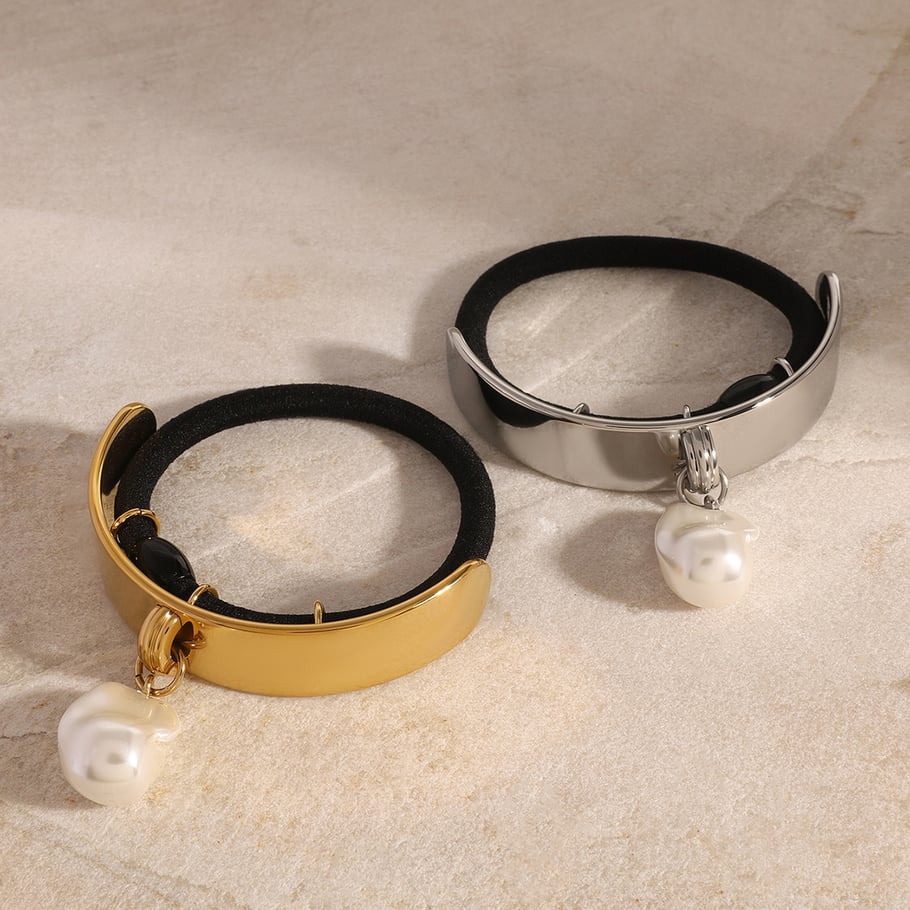 1 Paar Simple Series Elegante geometrische Haargummis aus Edelstahl mit 18 Karat Goldbeschichtung und Kunstperlen für Damen Bild4