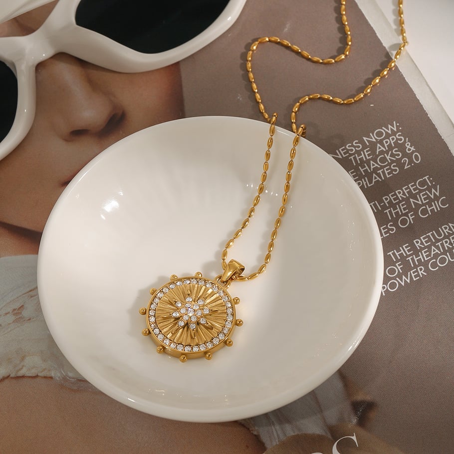 1 Piece Luxurious Series Eight-pointed Star Stainless Steel Gold Color Women's Pendant Necklaces Picture5