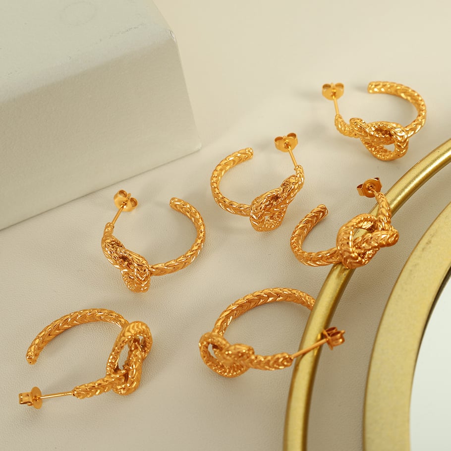1 Pair Simple Series Retro Twist Stainless Steel 18K Gold Color Plated Women's Hoop Earrings Picture3