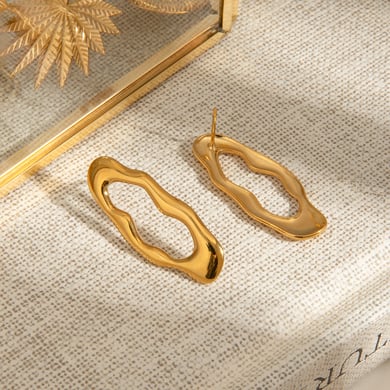 1 Paar ovale Ohrstecker aus Edelstahl der Classic-Serie im Originaldesign in Goldfarbe für Damen h5 Bild3