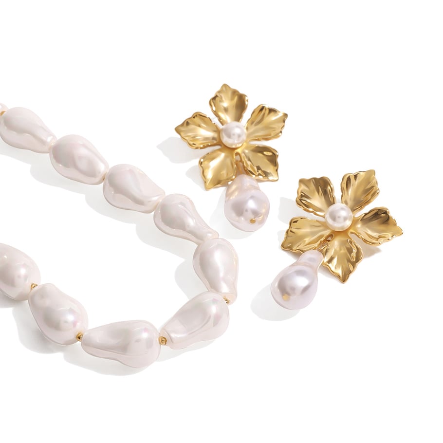1 Paar einfache Serie elegante Perlen Edelstahl 18 Karat vergoldet künstliche Perle Frauen Tropfen Ohrringe Bild4