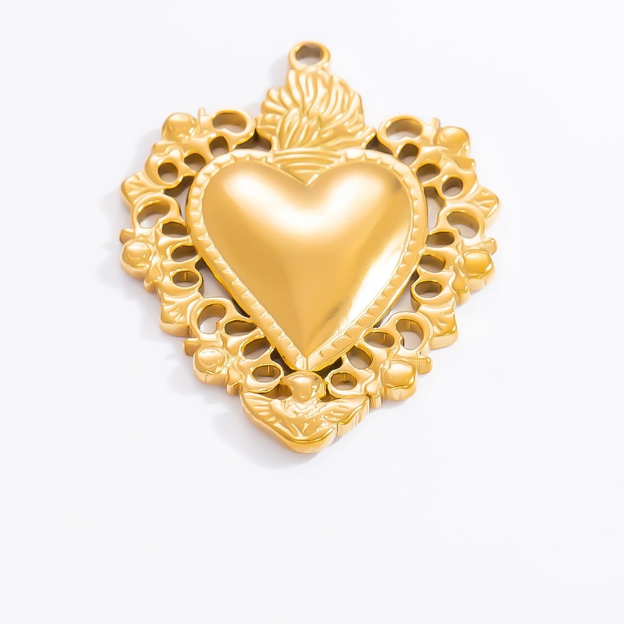1 par de colgantes de acero inoxidable chapados en oro de 18 quilates con forma de corazón retro de la serie clásica para mujer Imagen3