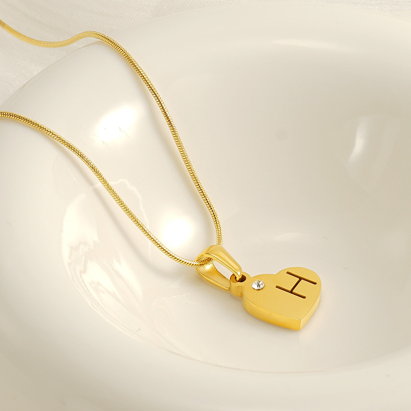 1 pezzo semplice serie semplice lettera acciaio inossidabile placcato oro 18k cristallo unisex ciondolo collane Immagine3