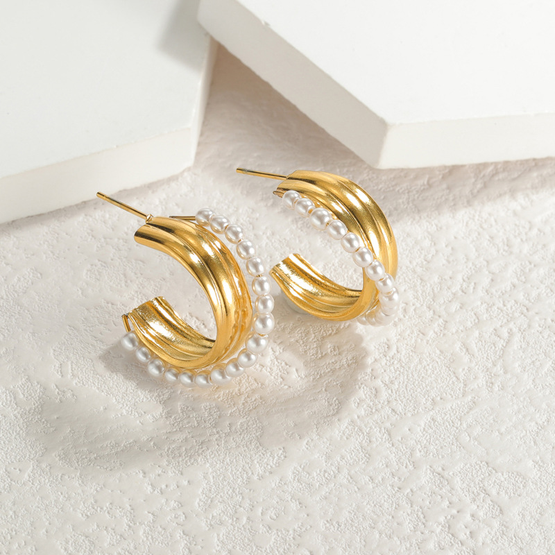1 paire de boucles d&#39;oreilles créoles pour femme, série classique, en acier inoxydable plaqué or 18 carats, avec perles artificielles Image2