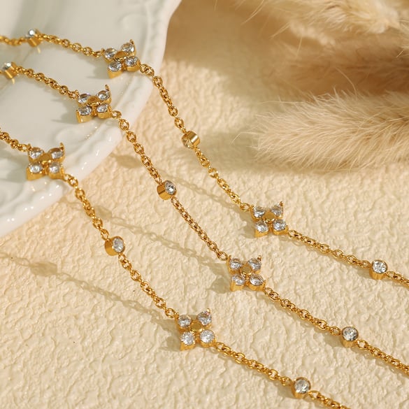 1 Piece Simple Series Simple Flower Stainless Steel 18K Gold Plated Zircon Women Charm Bracelets 2