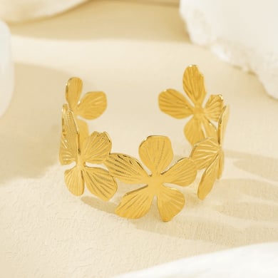 1 Piece Sophisticated Series Intricate Flower Stainless Steel Gold Color Women's Bangles h5 Picture4