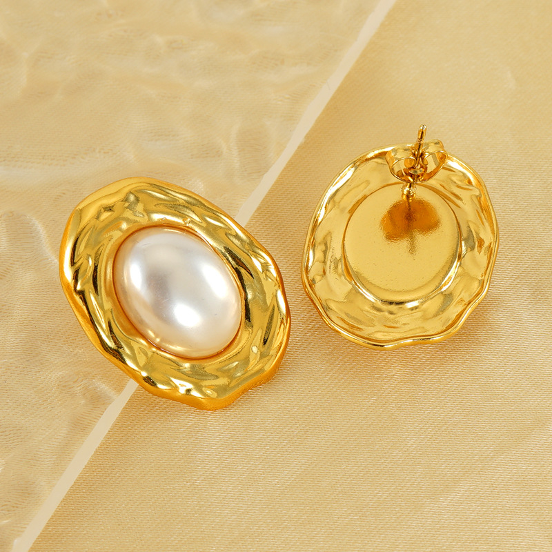 1 Pair Light-Luxury Casual Style Oval Heart Shape Stainless Steel 18K Gold Plated Inlay Artificial Pearl Women's Stud Earrings Picture5