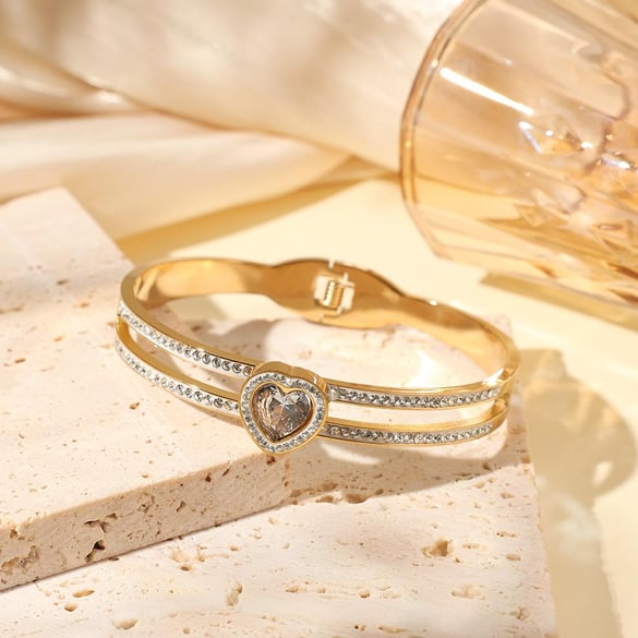 1 Piece Dazzling Series Daily Elegant Heart Stainless Steel Gold Color Women's Bangles