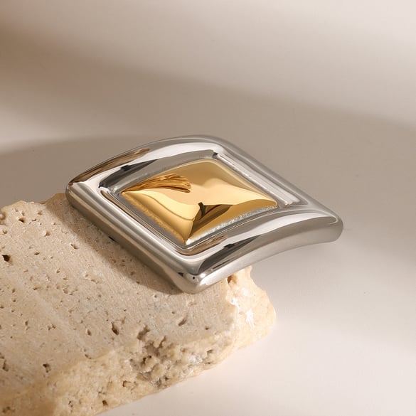 1 Piece Simple Classic Style Square Shape Color-blocked Stainless Steel 18K Gold Plated Women's Brooch