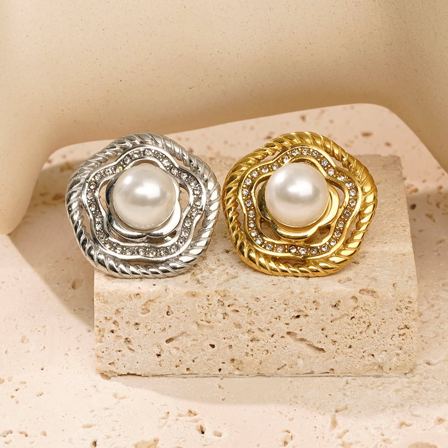 1 Paar Luxuriöse Serie Retro Geometrische Titan Stahl Gold Farbe Damen Ohrstecker Bild4