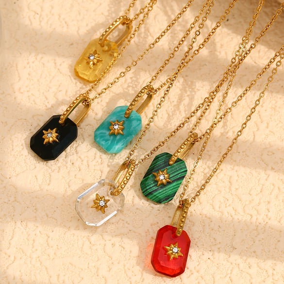 1 stuk luxe serie retro vierhoekige roestvrij staal gouden kleur dames hanger kettingen