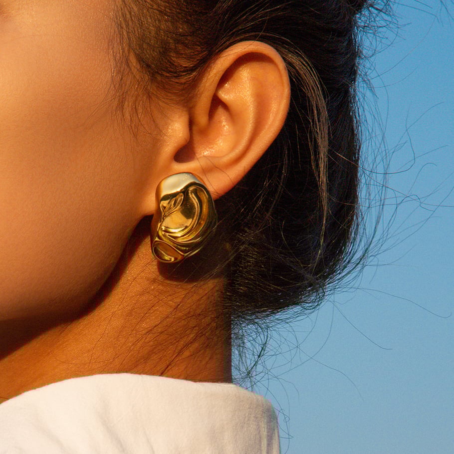 1 par de pendientes de botón de acero inoxidable irregulares de color dorado para mujer, serie simple, Europa y América Imagen8