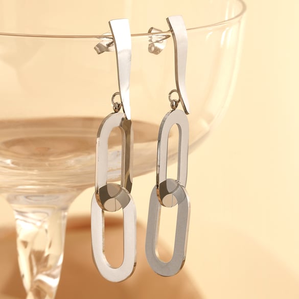 1 par de pendientes colgantes de acero de titanio dorados con diseño geométrico simple para mujer
