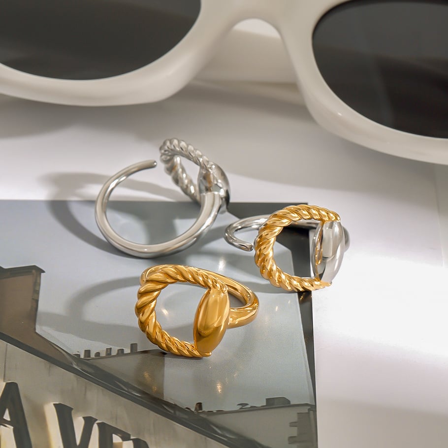 1 Stück Simple Series Europa und Amerika Ringförmige Edelstahl Goldfarbene Damen-Einzelringe Bild7
