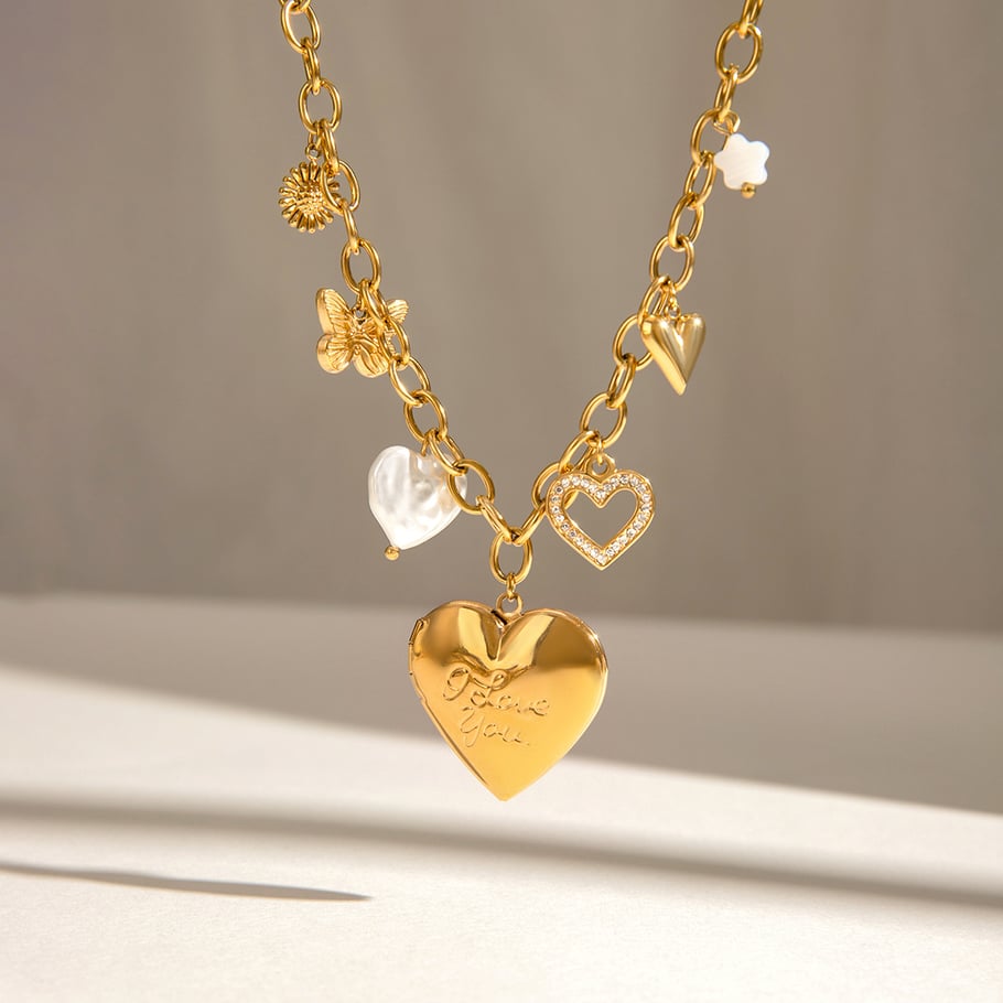 1 Piece Classic Series Exquisite Heart Shape Buttterfly Stainless Steel Gold Color Women's DIY Pendant Necklaces Picture3