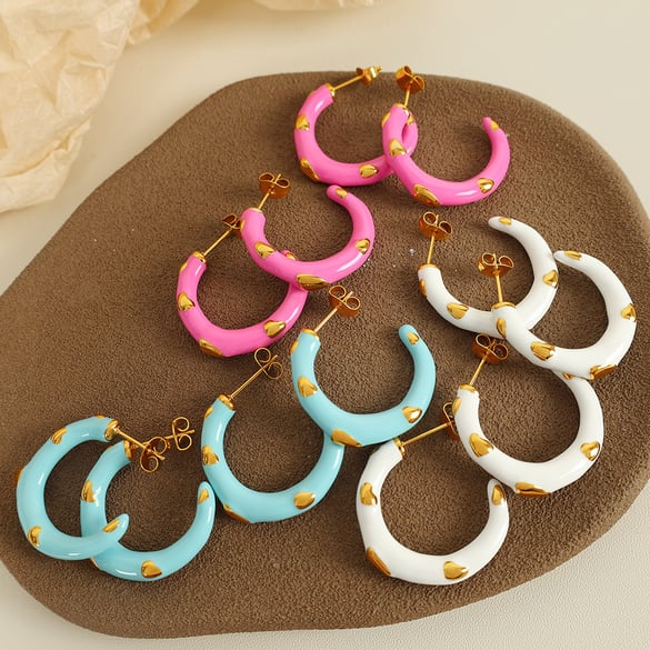 1 paar romantische serie Sweet Heart roestvrij staal 18K vergulde dames hoepeloorbellen