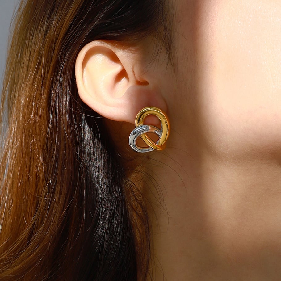 1 par de pendientes de botón de acero inoxidable dorados con forma de corazón y amor de Europa y América para mujer Imagen6