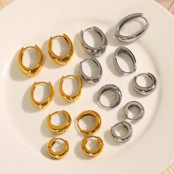1 paio di orecchini a cerchio da donna in acciaio inossidabile placcato oro 18 carati, classici e semplici, di colore solido