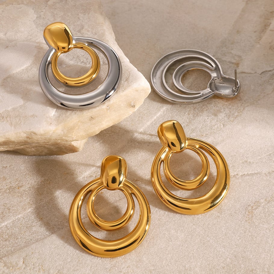 1 par de aretes de botón para mujer, de acero de titanio, chapados en oro de 18 quilates, con diseño geométrico clásico de serie simple Imagen7