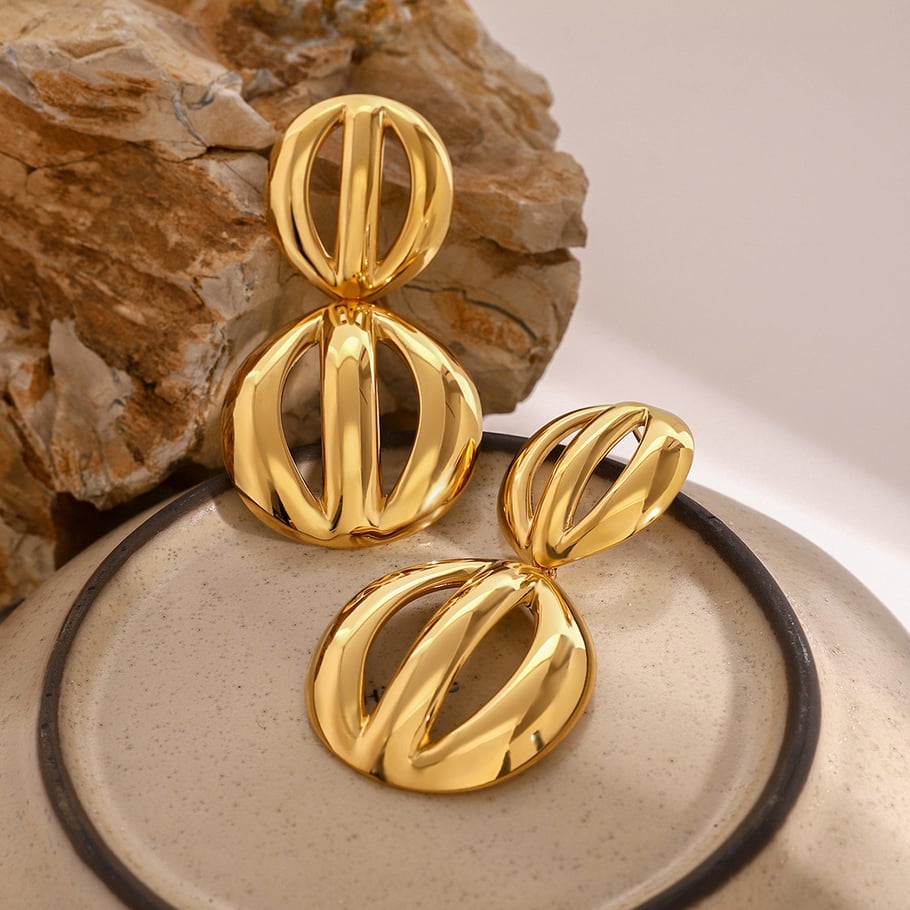 1 Paar einfache geometrische Ohrringe aus Edelstahl mit 18 Karat Vergoldung für Damen Bild5