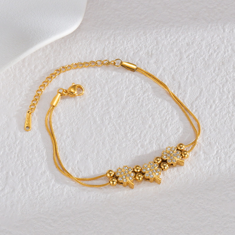 Bracelet à breloques simple en acier inoxydable plaqué or 18 carats pour femme, série romantique, 1 pièce Image3
