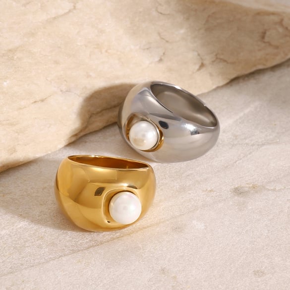 1 Pair Simple Series Europe and America round Stainless Steel 18K Gold Plated Artificial Pearl Women Single Rings 2