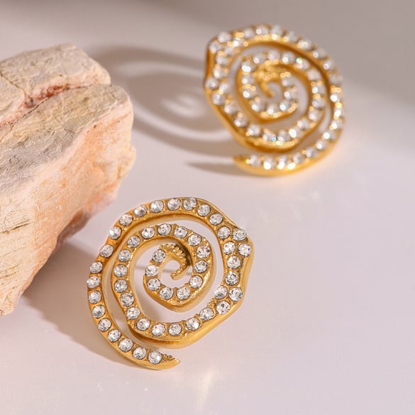 1 Pair Luxurious Series Simple Turtle Stainless Steel 18K Gold Plated Rhinestone Women Stud Earrings 2