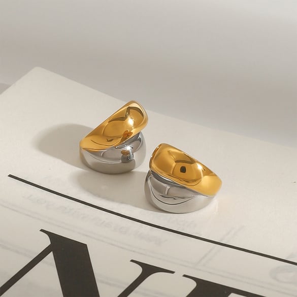 1 Pair Simple Series Daily Annular Stainless Steel Gold And Silver Mixed Color Women's Clip-on Earrings