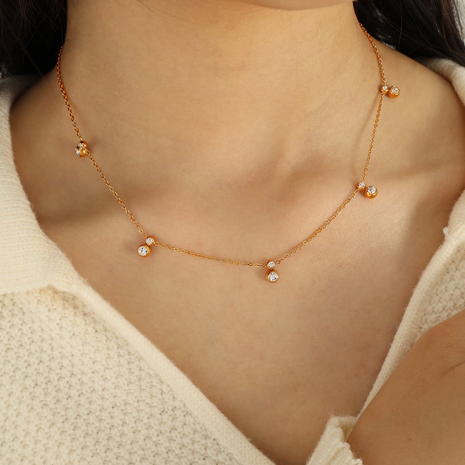 1 Piece Simple Series Simple Geometric Stainless Steel 18K Gold Plated Rhinestone Women Pendant Necklaces Picture4