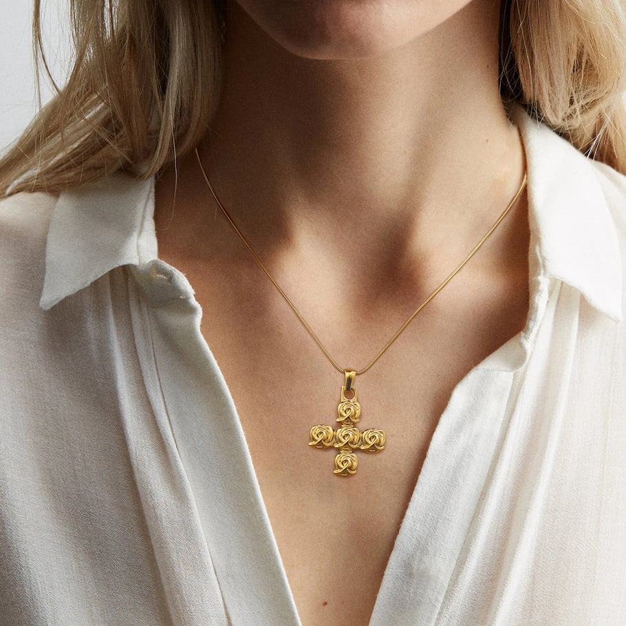 1 Piece Simple Series Daily Cross Stainless Steel 18K Gold Plated Women Pendant Necklaces Picture5