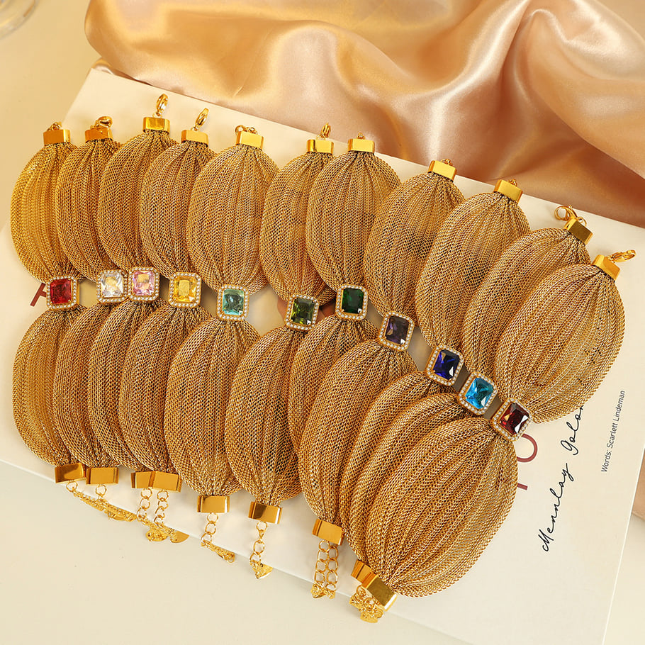 1 Piece Classic Series Retro Bow Knot Stainless Steel 18K Gold Plated Zircon Women Bangles Picture4