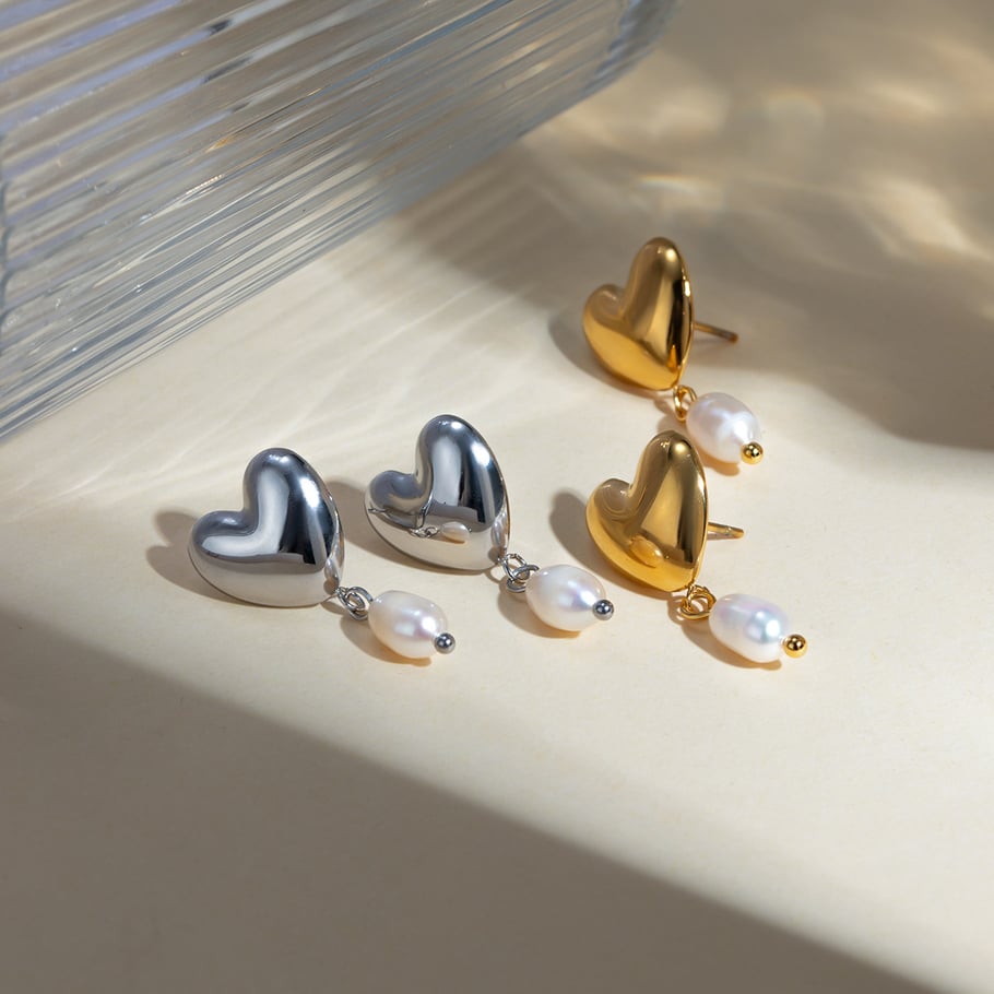 Ins stil 18k gold edelstahl glänzend herz-förmigen design süßwasser perle ohrringe trendy persönlichkeit ohr schmuck großhandel Bild4