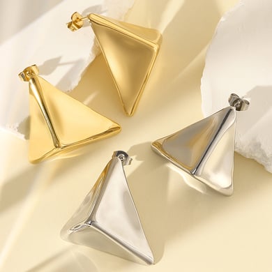 1 Pair Sleek Series Daily Three-dimensional Triangle Titanium Steel Gold Color Women's Stud Earrings h5 Picture4