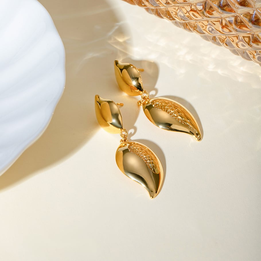 European and American cross-border INS style exquisite simple 18k gold stainless steel petal teardrop-shaped glossy earrings earrings for women Picture4