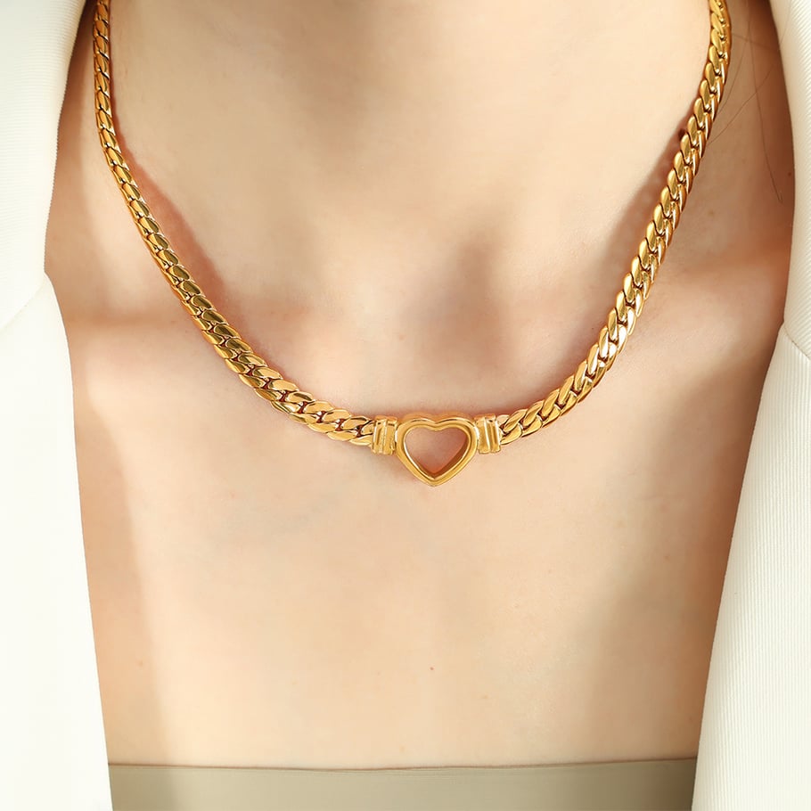 1 Pair Small design simple light luxury personality love necklace female trend fashion titanium steel gold-plated Cuban necklace women's pendant necklace Picture5