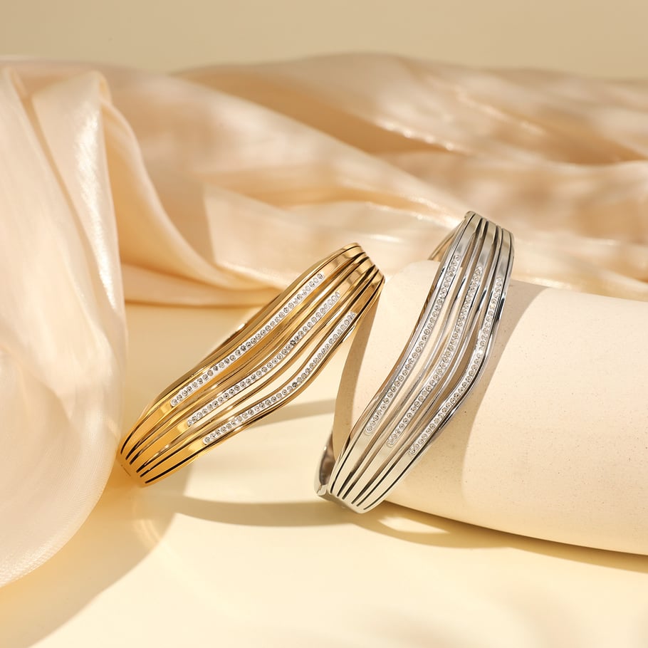 1 Piece Radiant Series Classic Sleek Strip Stainless Steel Gold Color Women's Bangles Picture7