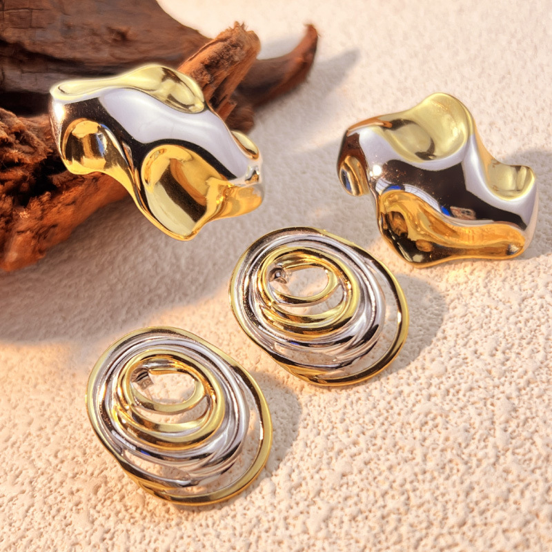 1 Pair Gold and silver Mixed Color Geometric Earrings Women's Stud Earrings Picture4