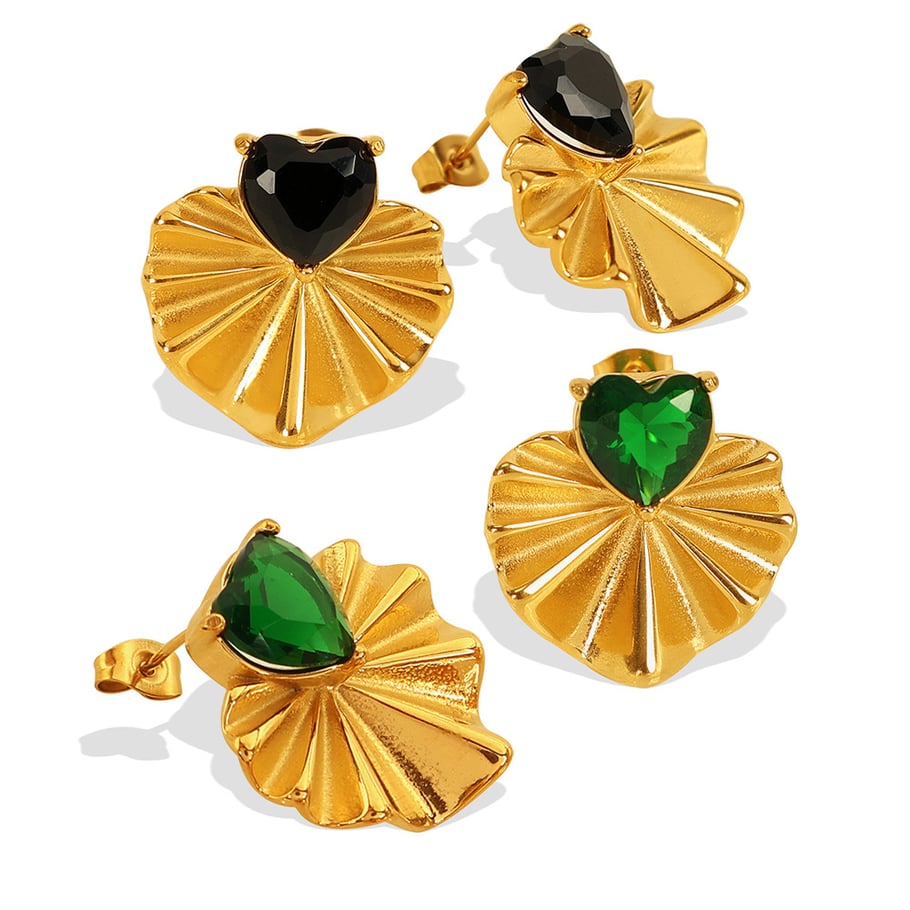 1 Pair Classic Series Retro Heart Stainless Steel 18K Gold Plated Zircon Women Stud Earrings Picture4
