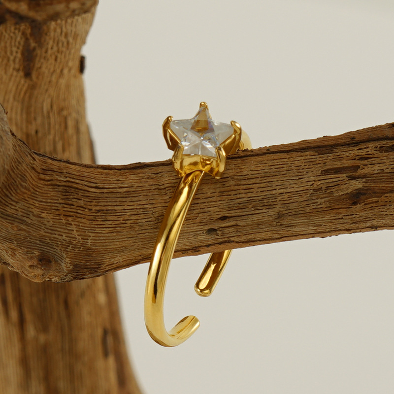 1 paio di anelli a forma di stella in zircone intarsiato in acciaio inossidabile transfrontaliero per donna, anello in titanio leggero di lusso per donna, anello regolabile Immagine5