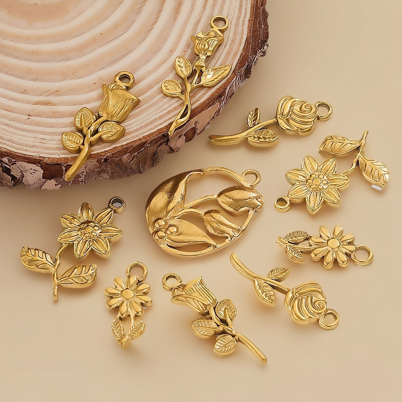 1 par de colgantes de acero inoxidable chapados en oro de 18 quilates con diseño de flores románticas para mujer Imagen4